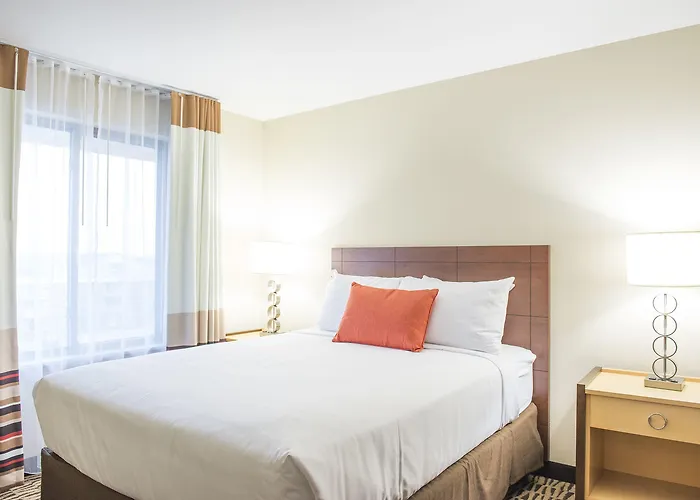 Hotel Candlewood South-medical Center By Ihg Fargo