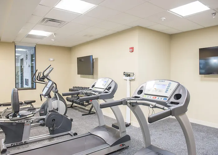 Candlewood South-medical Center By Ihg Fargo